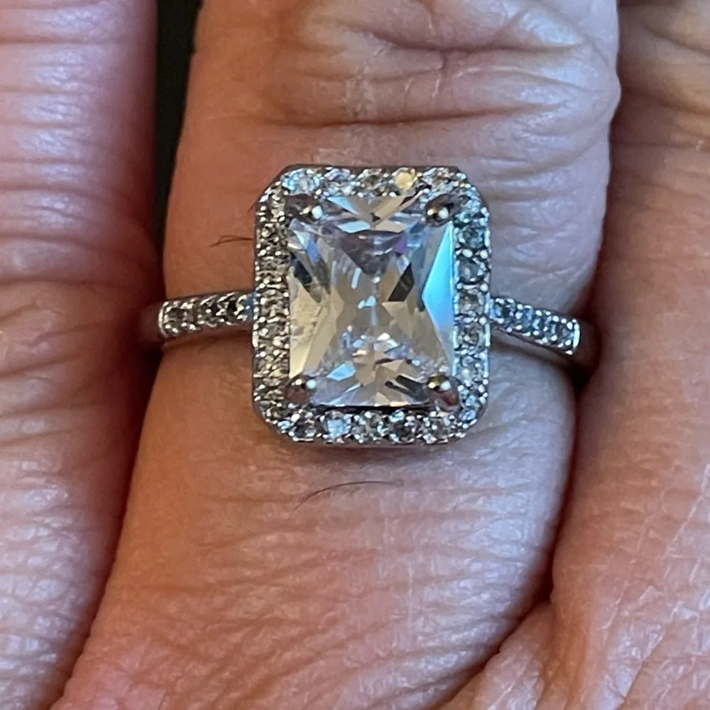 White rhinestone silver plated CZ ring - Picture 9 of 9